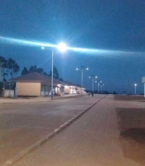 康定市非洲科特迪瓦太阳能路灯工程